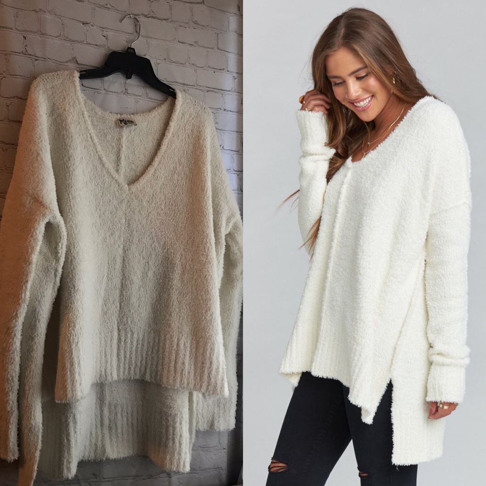 🚫SOLD🚫Show Me Your Mumu Hug Me oversized Sweater